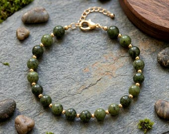 Natürliche Jade Armband, handgemachter grüner Edelstein Schmuck, Geschenk für Geburtstage