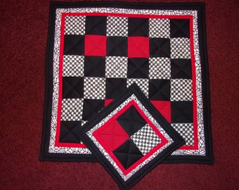 QUILT Race Day RED White BLACK Checkered Decorative Table Topper & Hot Pad Set