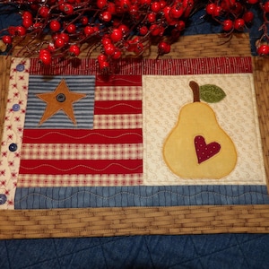 Patriotic Americana Colonial USA Flag Star Pear Patchwork Keepsake Small Quilt Small Spaces Basket Tuck Plant End Table Topper Decoration
