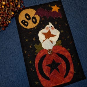Halloween GHOST Pumpkin Moon Bat Stars Scrappy Patchwork Keepsake Accent Quilt Wall Hanging Door Greeter Small Spaces Basket Tuck Decoration
