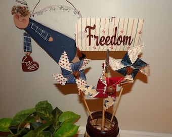 FREEDOM- Rustic Patriotic Americana USA 4th of July Stars Stripes Pinwheel Faux SPARKLER Pokes Ornaments Table Topper Decorations