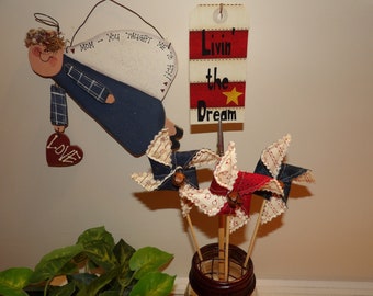 Livin' The Dream - Rustic Patriotic Americana USA 4th of July Stars Stripes Pinwheel Faux SPARKLER Pokes Ornaments Table Topper Decorations