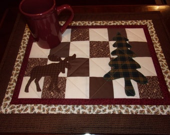 QUILT Primitive Rustic Lodge Cabin Woodland Wildlife Patchwork MOOSE Pine TREE Table Topper Candle Mat or Hot Pad