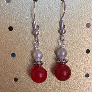 Red Jade / Swarovski Pearl/Dangle / Gemstone Stone Earrings