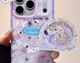 Custodia MagSafe Snoopy con ciondolo Shaker Grip, cover glitterata viola per iPhone 17, 16, 15, 14 e 13 Pro Max, regalo kawaii color lavanda per lei