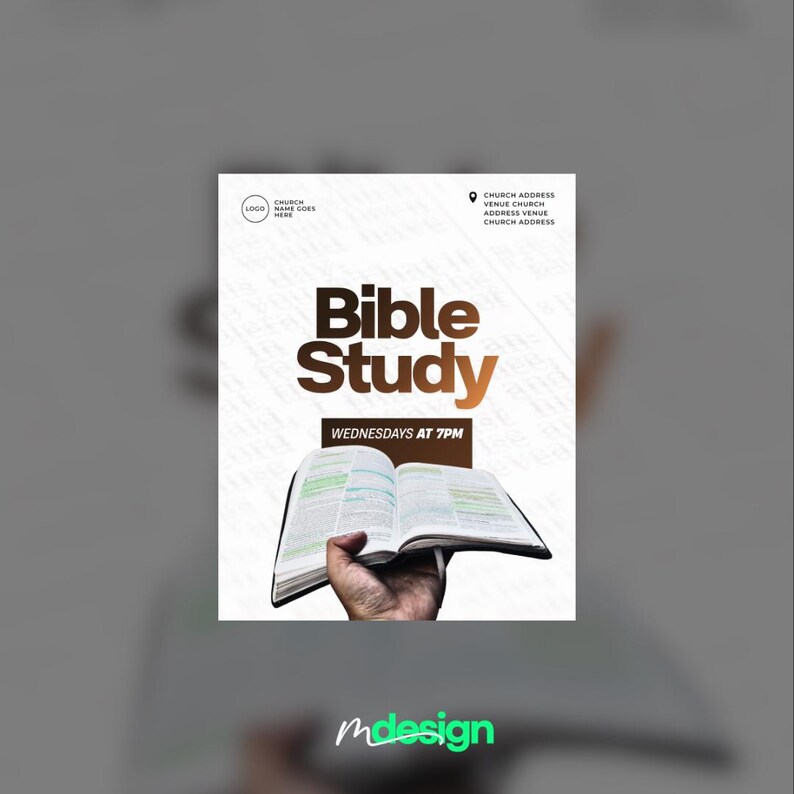 K&ouml;nnte beinhalten: Werbeflyer f&uuml;r eine Bibelstunde. Der Flyer zeigt die Worte "Bible Study" in brauner Schrift. Der Text "Wednesdays at 7PM" ist ebenfalls enthalten, sowie ein Bild einer ge&ouml;ffneten Bibel in einer Hand.