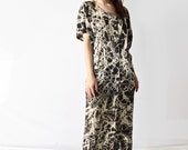 Vintage Dress . 1980s Wax Dyed Batik Maxi Dress. Slouchy Eighties Shirt Dress with Pockets. Size Medium