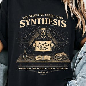 ヴィンテージ インテリジェンス ダーク アカデミア サイエンス デザイン - システム思考シャツ - アナリスト向け合成グラフィック T シャツ、