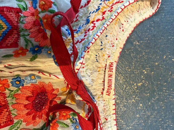 Vtg Hungarian Embroidered Blouse w/smocking - image 6