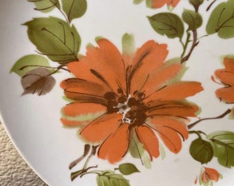 MCM  Vintage Oneida Melamine Dinnerware Set  Orange Autumn  Leaves 34 pc
