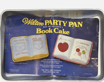 Vintage 1977 Wilton Cake Party Pan OPEN BOOK Novelty