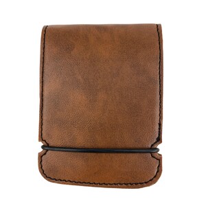 Cartera con tapa de cuero marrón de Sunfish Golf