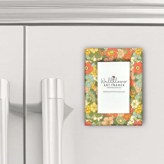 Retro Floral Magnetic Frame - Handmade Mini Photo Frame with Easel Stand – Fridge Magnet Art