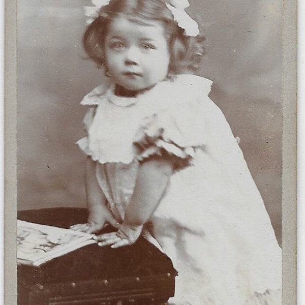 Carte de Visite photograph of a young girl, Leeds/Manchester studio, c. 1890