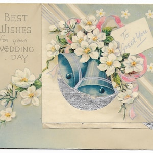 Charmante carte de voeux de mariage vintage, cloches dépliantes et fleurs