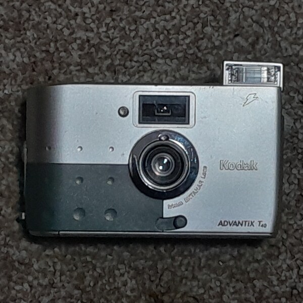 Kodak Advantix T40 35mm compact film camera and manual