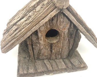 Birdhouse w Rustic Tree Bark Wood, Garden Decor Small Birds