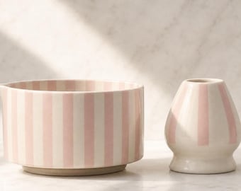 Zestaw ceramicznych misek do matchy w różowe paski z dzióbkiem, zestaw upominkowy Coquette Aesthetic Chawan z uchwytem na trzepaczkę, zestaw Cottagecore Matcha dla niej