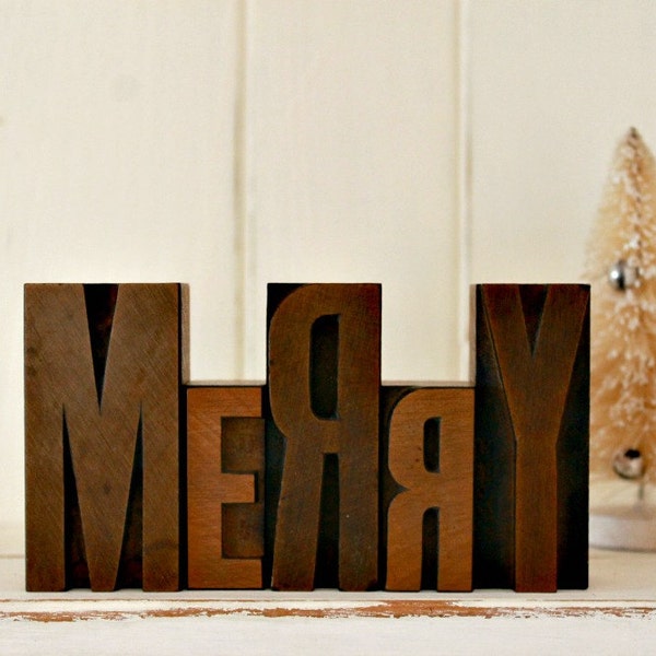 Vintage Letterpress "MERRY"