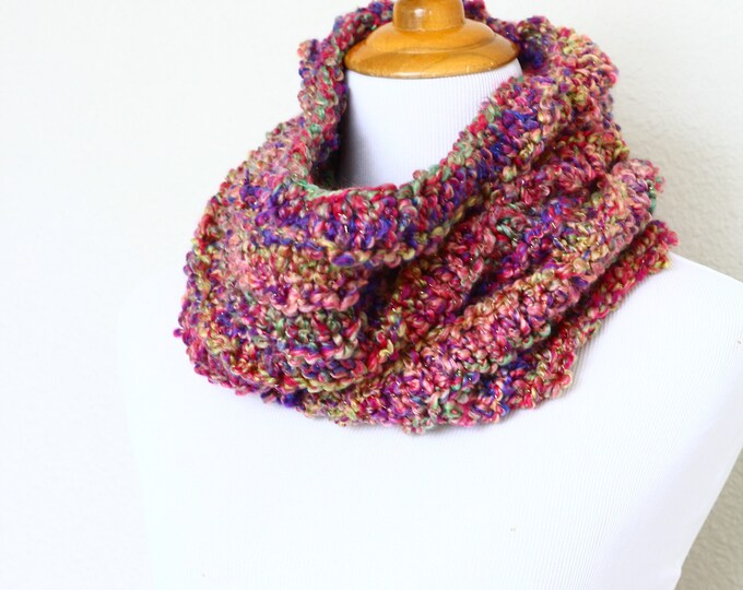 Chunky cowl, knit scarf, infinity scarf, loop scarf, chunky scarf, pink scarf, chunky neckwarmer