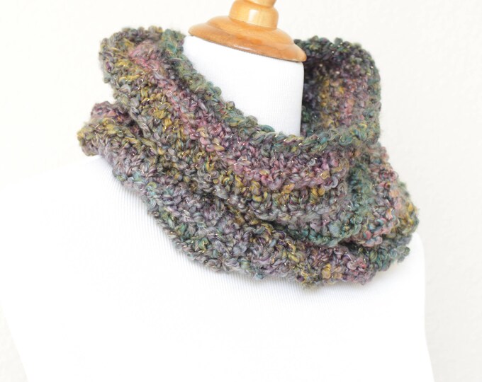 Knit cowl, chunky cowl, knit scarf, loop scarf, infinity scarf, chunky scarf, Mermaid scarf, chunky neckwarmer