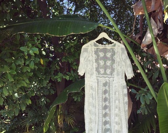 Cubierta de encaje bordado Sweet Surrender, cárdigan de encaje Boho, chaqueta de encaje Boho, kimono de encaje Boho, chaqueta de encaje blanco, plumero de encaje blanco