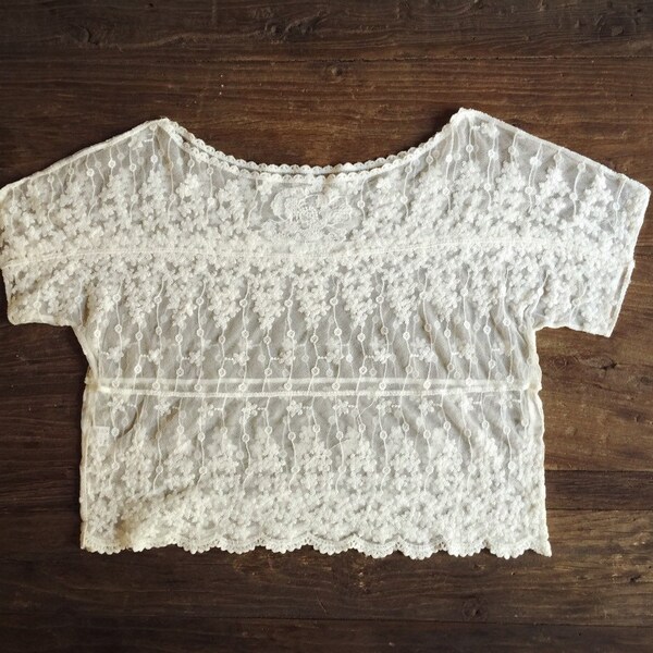 Boho style Embroidery Crochet Lace Crop Top in ivory, One Size Fits All, size: XS S M