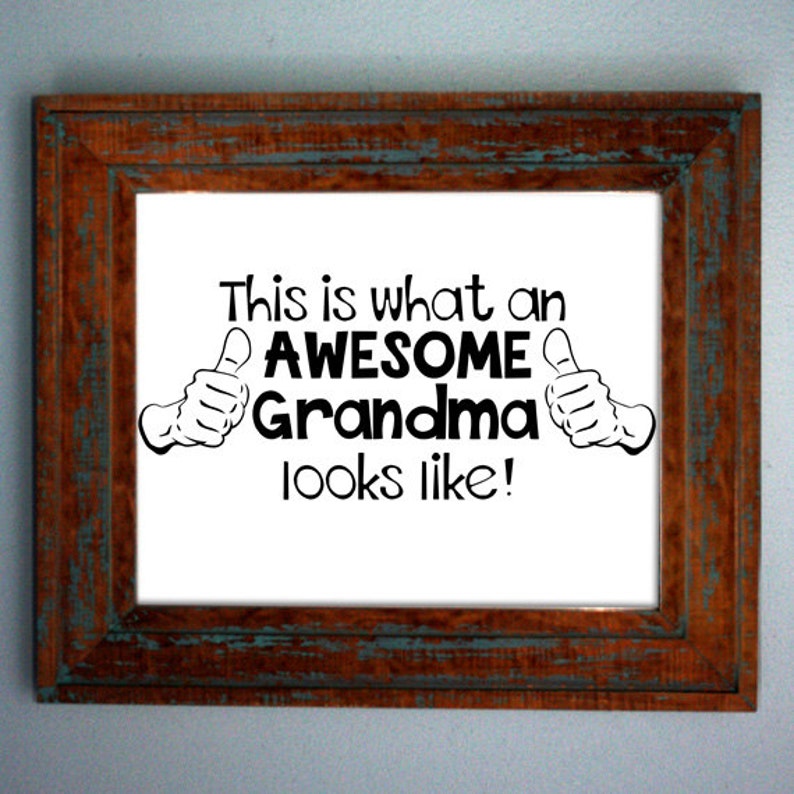 Iron on New Grandparent Shirt Grandma Iron on Transfer Baby Shower Gift What an Awesome Grandma Looks Like Tshirt Womens Shirt