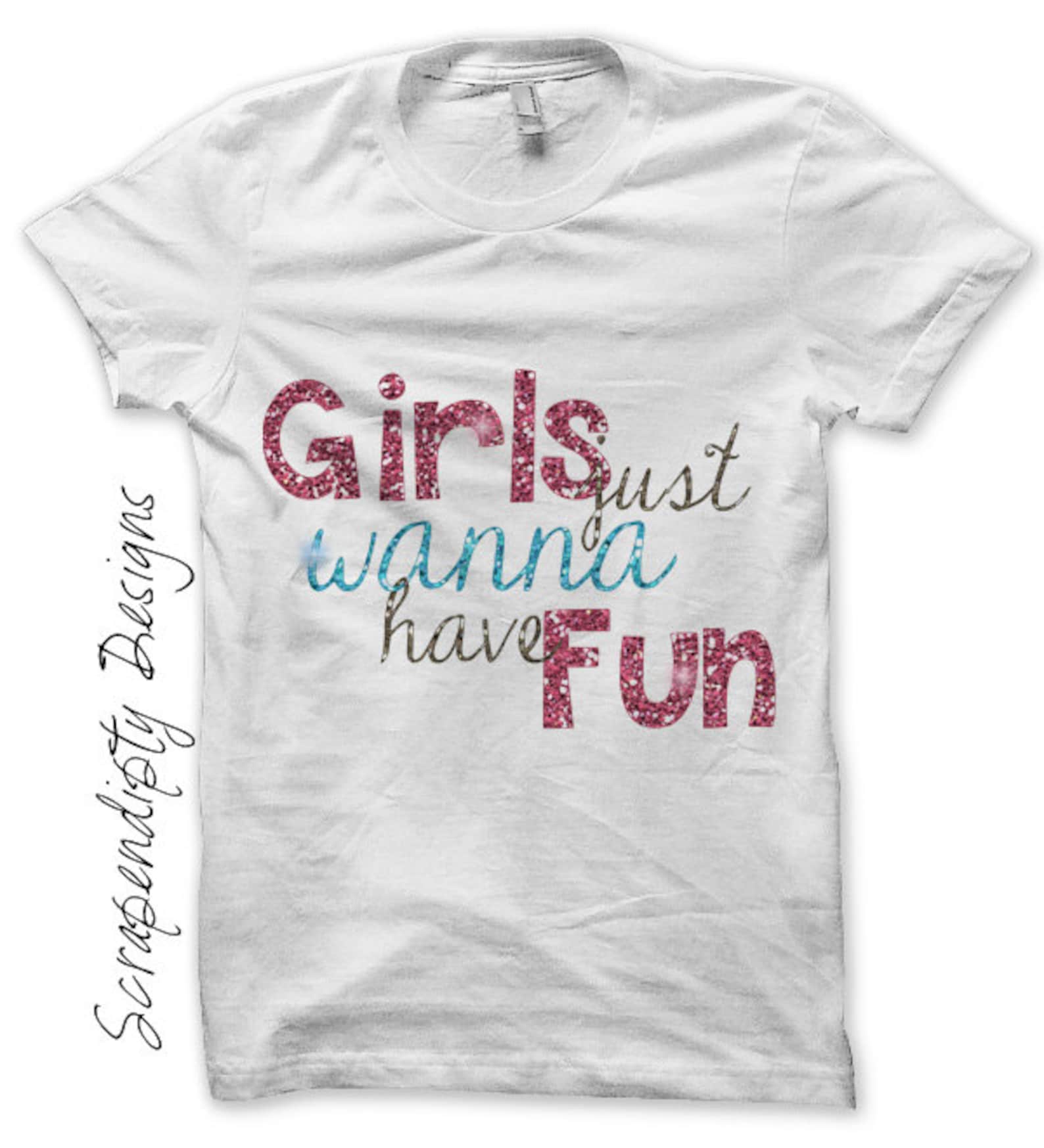 I just a girl. I just a girl. Я тебя люблю стикер аниме. Футболка girls just wanna have fun. Песня i kissed a girl.