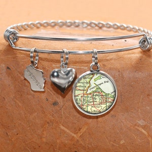 Wisconsin Map Bracelet / Ashland WI / Map Charm Bracelet / Vintage Map Jewelry / Map Gifts Bridesmaid Graduation Gifts For Her