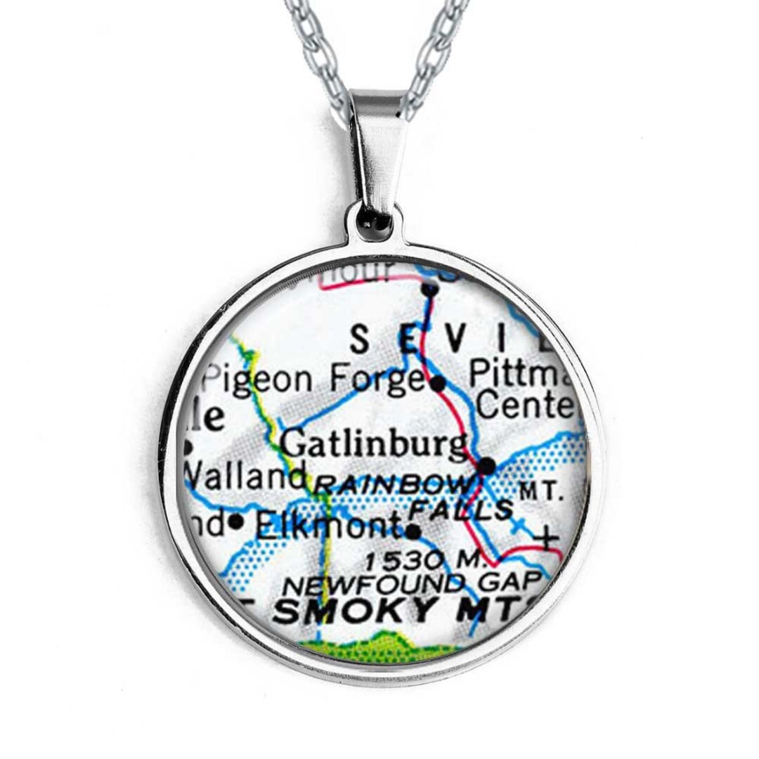 Gatlinburg TN / Custom Map Pendant / Vintage Map Jewelry / State of