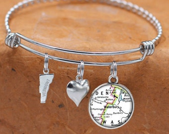 Vermont Map Bracelet / Waterbury VT / Custom Map Charm Bracelet / Vintage Map Jewelry Gifts /  Bridesmaid Birthday Graduation