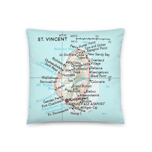 St Vincent Caribbean Islands Carte Oreiller / Custom Vacation Honeymoon Anniversary Wedding Gifts / Tropical Beach Coastal Decor / Grenadines
