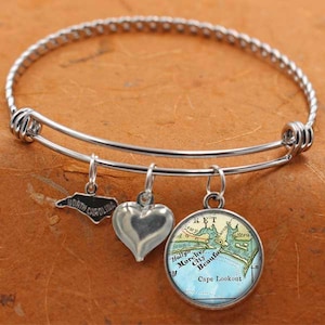 North Carolina Map Bracelet / Cape Lookout, Beaufort NC / Charm Bracelet / Vintage Map Jewelry / Bridesmaid Mothers Day Graduation Weddings