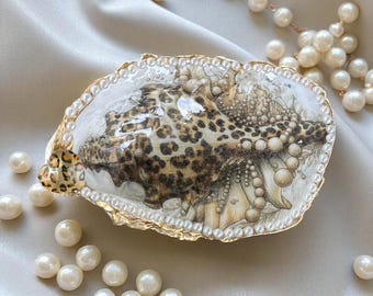 Decoupaged Pearls & Leopard Pattern Conch Shell Handmade Oyster Shell Trinket Dish, Ring Dish, Coastal Decor, Bridal Shower Gifts