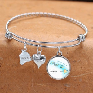 Hawaii Islands Map Bracelet / Hawaii Bracelet / Map Jewelry / Map Charm Bracelet / HI / Bridesmaids Birthdays Graduation Mom Hawaiin Gifts