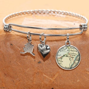 Alaska Map Bracelet / St Michael AK / Map Charm Bracelet / Vintage Map Jewelry / Map Gifts /  Bridesmaid Birthday Graduation