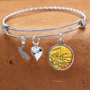 Bracelet carte Californie / Pasadena CA / Bracelet de charme Vintage carte bijoux / obtention du diplôme de demoiselle d’honneur d’anniversaire cadeaux pour elle