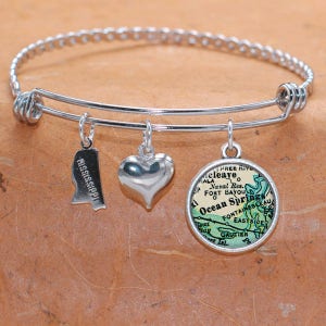 Ocean Springs MS carte Charm Bracelet État du Mississippi, bracelet manchette Bracelet carte Vintage bijoux en acier inoxydable Bracelet cadeaux pour elle