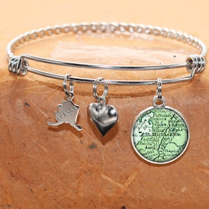Alaska Map Bracelet / St Michael AK / Map Charm Bracelet / Vintage Map Jewelry / Map Gifts /  Bridesmaid Birthday Graduation
