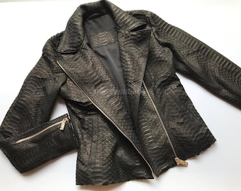 本物のブラックパイソンレディースジャケット：フォーマルとカジュアルのスネークスキンファッション