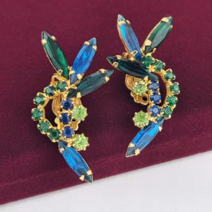 Vintage Blue Green Rhinestone Clip-On Earrings UV Glow Vaseline Glass
