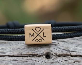 Personalized Wooden Initial Bracelet – Infinity Heart Engraving – Mother's Day Gift – Birth Gift Idea.
