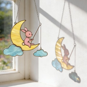 Encantador conejo lunar de cristal tintado para atrapar la luz del sol｜Un regalo celestial para ella｜Decor artesanal para ventanas con forma
