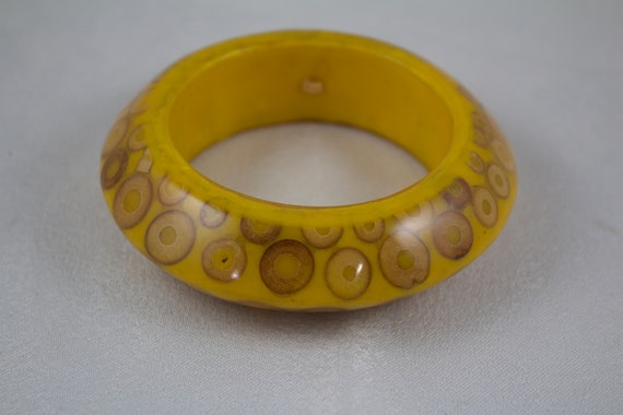 1990's KJL Yellow Bangle With Encapsulated Wood Slices