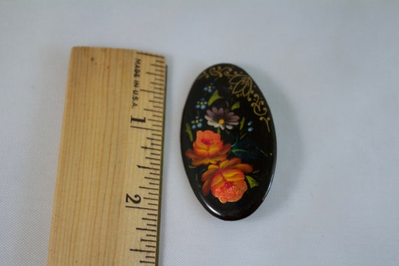 Russian Hand Lacquered oval flower brooch - image 4