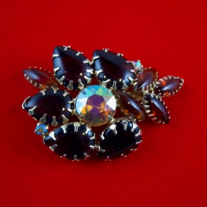 Vintage Juliana D & E Topaz Rhinstone Leaf Brooch