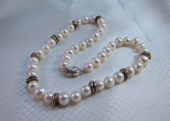 18" Beautiful 9mm Freshwater Pearl Necklace with … - image 2