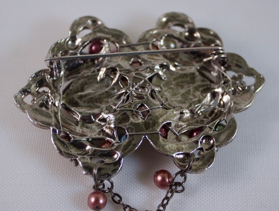 1980's Victorian Inspired Faux Pearl Beaded Brooc… - image 4