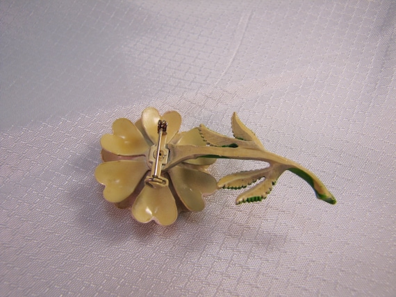 1960's Pale Yellow Enameled Flower Brooch - image 3